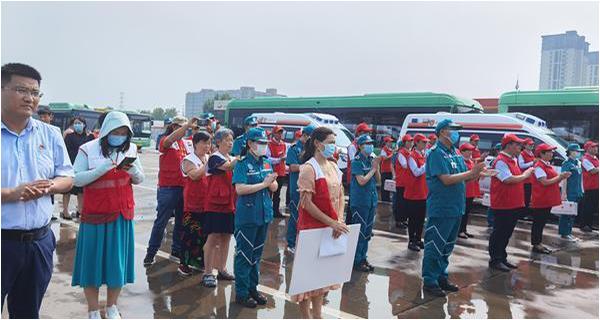 全國首創！鄭州市287臺公交車配備醫用急救箱